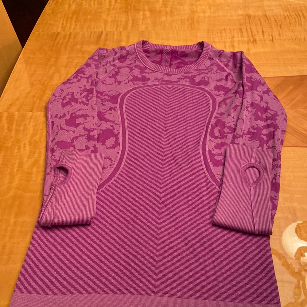 Lululemon swiftly tech long sleeve shirt